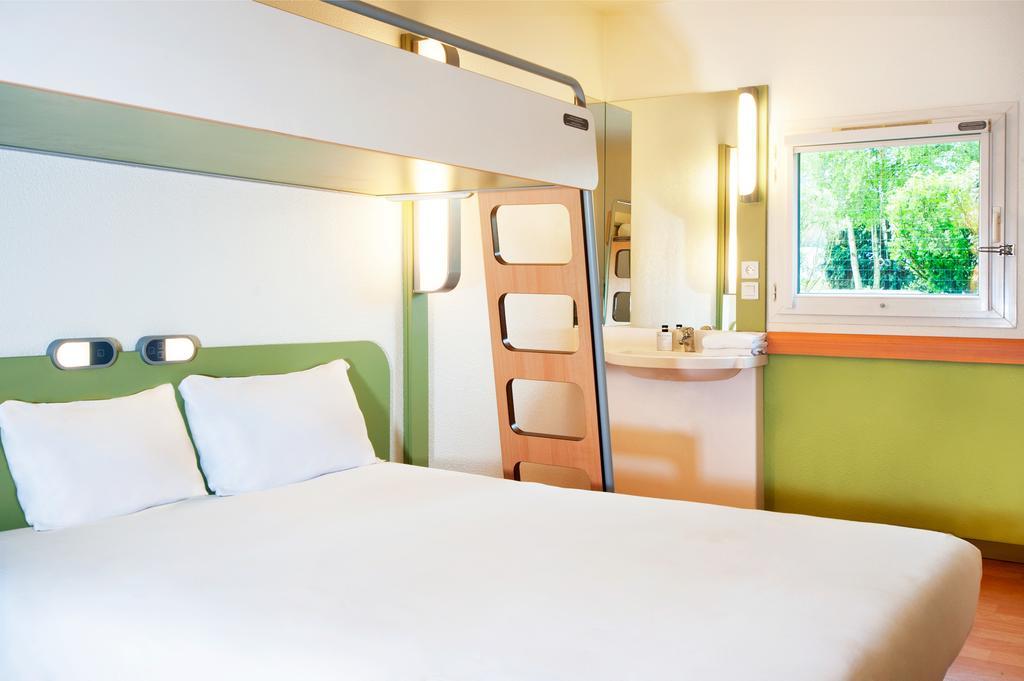 Ibis Budget Antibes Sophia Antipolis ヴァロリス 部屋 写真